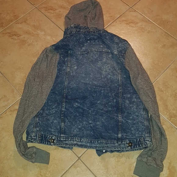 Mens - Picture 3 of 3